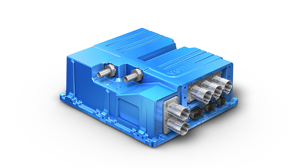 Die kompakt gebaute und leichte Future Inverter Platform (FIP) ist speziell f&uuml;r die besonderen Anforderungen im Bereich Nutzfahrzeuge konzipiert und wird in k&uuml;nftigen Generationen des VEDS integriert sein. Sie ist mit neuesten Microcontrollern ausgestattet und erf&uuml;llt so geltende Cyber-Security-Standards f&uuml;r die Automobilindustrie.