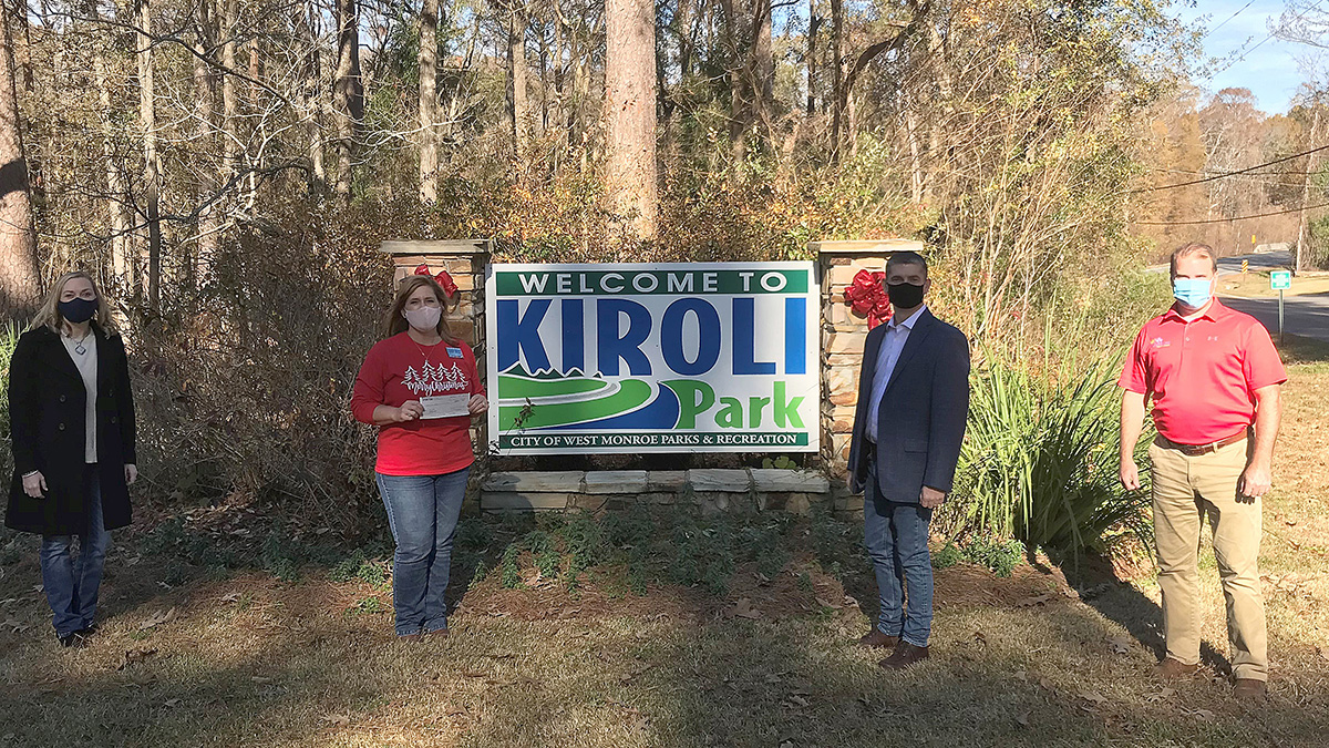 Voith Paper recently presented a $3,000 donation to help pay for the cleanup of Kiroli Park in West Monroe, Louisiana