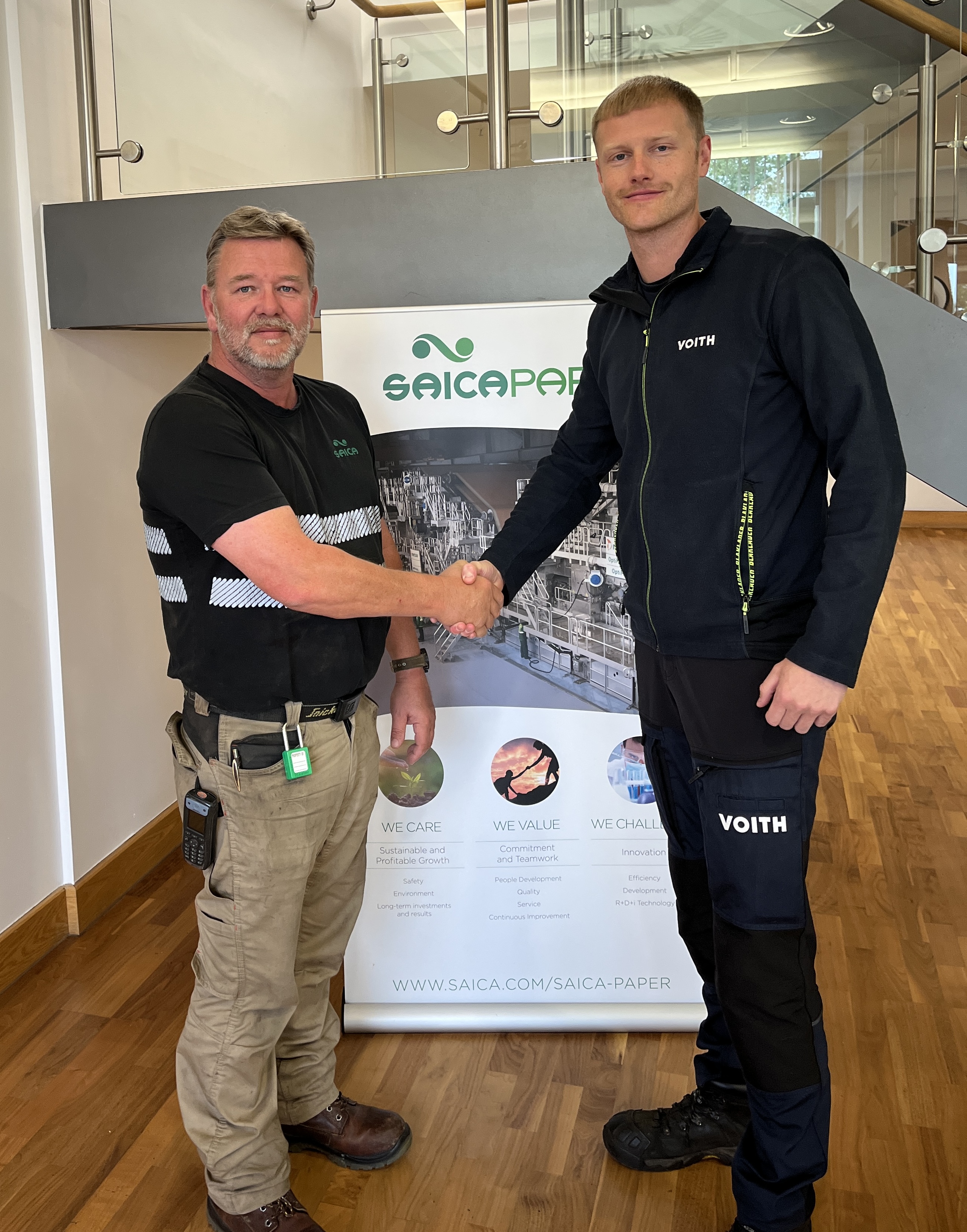 Working with shared goals: Darren Hoyle, Mill Maintenance Manager at Saica Paper UK and Jordan Whyatt, Service Technician at Voith Paper